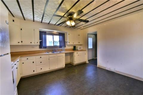 47 Maple St, Muse, PA 15350 photo 4
