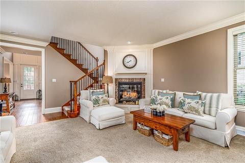 701 Braddock, Mars, PA 16046 photo 3