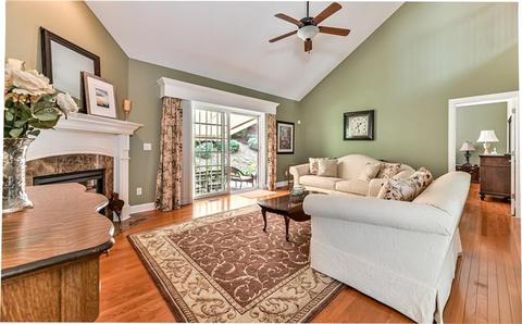 604 Torrey Pine Dr, Mars, PA 16046 photo 8