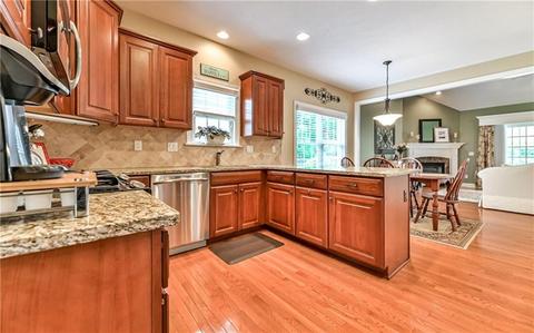 604 Torrey Pine Dr, Mars, PA 16046 photo 4