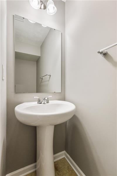 504 Isabella Ct, Coraopolis, PA 15108 photo 20