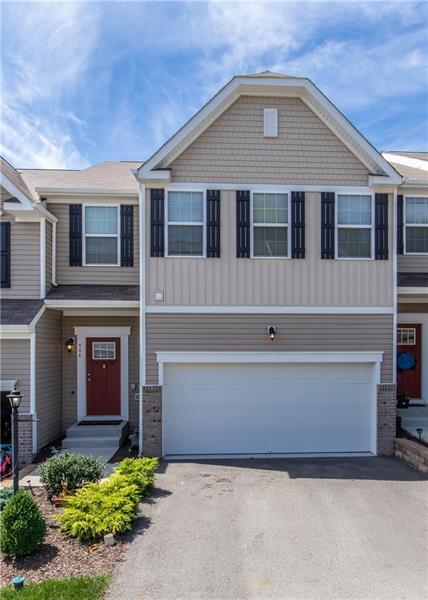 504 Isabella Ct, Coraopolis, PA 15108 photo 2
