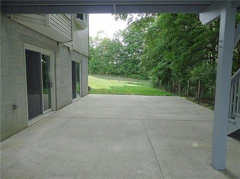131 Arrowhead Ln, Irwin, PA 15642 photo 9