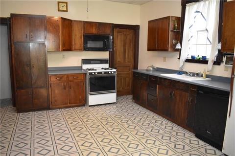 505 Walnut St, Irwin, PA 15642 photo 14