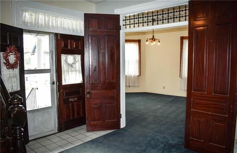 505 Walnut St, Irwin, PA 15642 photo 4