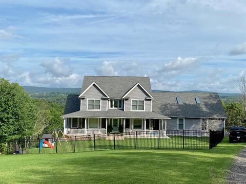 124 Jesse Ln Johnstown Pa 15909 25 Photos Mls 1466969 Movoto