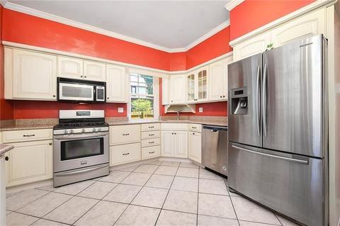 626 Cedar St, Irwin, PA 15642 photo 10