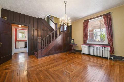 626 Cedar St, Irwin, PA 15642 photo 4