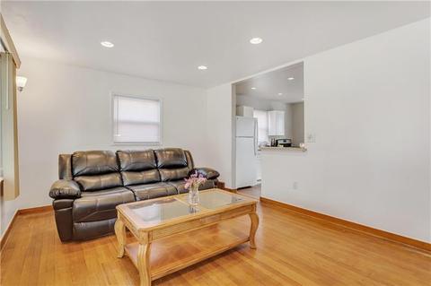 1027 Wolfe, North Braddock, PA 15104 photo 4