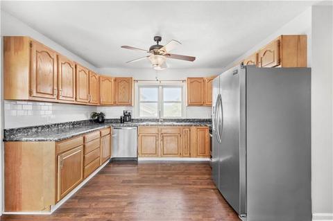 1805 Devonshire Rd, Coraopolis, PA 15108 photo 9