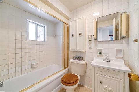 11 Yoder St, Pittsburgh, PA 15207 photo 5