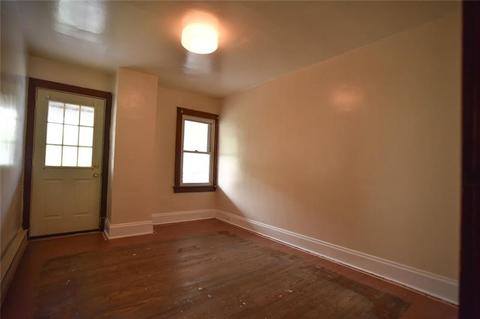 627 Maple St, Irwin, PA 15642 photo 11