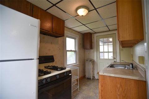 627 Maple St, Irwin, PA 15642 photo 7