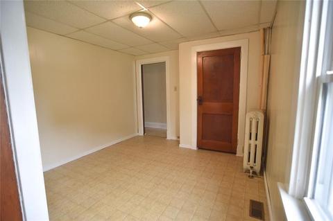 627 Maple St, Irwin, PA 15642 photo 10