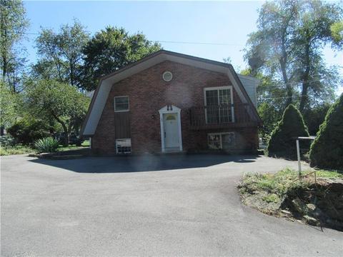 105 Cherry St, Apollo, PA 15613 photo 1