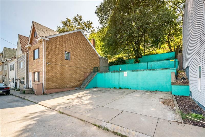  56 Magdalene St, Pittsburgh, PA 15203 photo 4