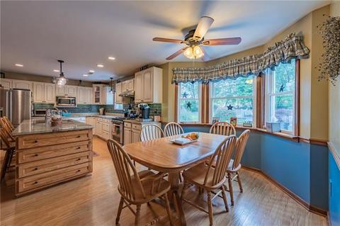 110 Rizzi Dr, Irwin, PA 15642 photo 10