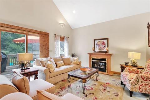1910 Melvina, Reserve, PA 15212 photo 6