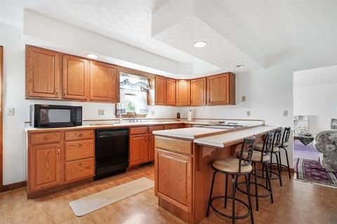 137 Azzo Rd, Eighty Four, PA 15330 photo 9