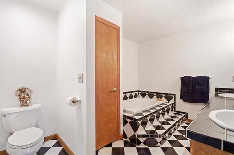 137 Azzo Rd, Eighty Four, PA 15330 photo 18