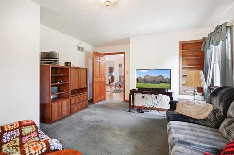 137 Azzo Rd, Eighty Four, PA 15330 photo 22
