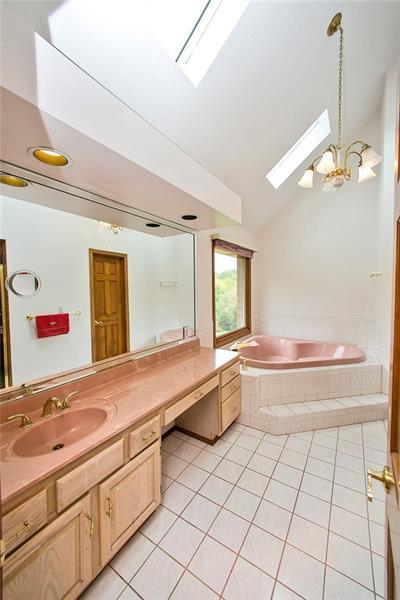 312 Jefferson St, Export, PA 15632 photo 11