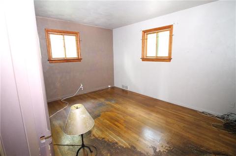 65 Munntown Rd, Eighty Four, PA 15330 photo 8