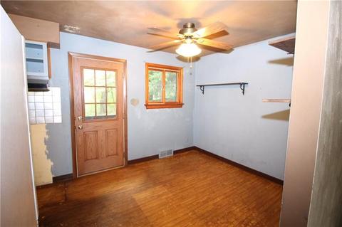 65 Munntown Rd, Eighty Four, PA 15330 photo 5