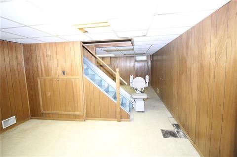 65 Munntown Rd, Eighty Four, PA 15330 photo 14