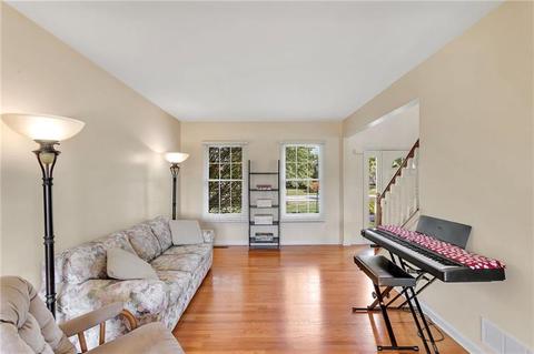 207 Walnut Dr, Nottingham, PA 15330 photo 5