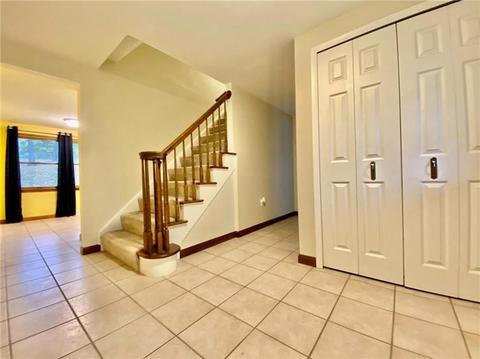 5932 Graybrooke Dr, Export, PA 15632 photo 2