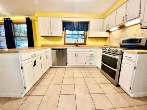 5932 Graybrooke Dr, Export, PA 15632 photo 7