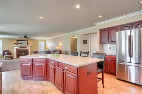208 Windham Ln, Mars, PA 16046 photo 9