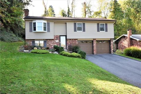 208 Junior High Dr, Irwin, PA 15642 photo 1