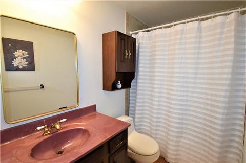 208 Junior High Dr, Irwin, PA 15642 photo 10