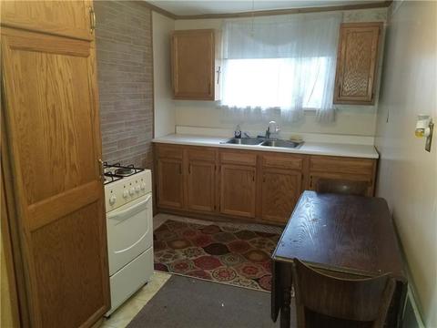 435 3rd Ave, New Eagle, PA 15067 photo 4