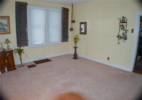 126 Sumner Ave, Vandergrift, PA 15690 photo 6