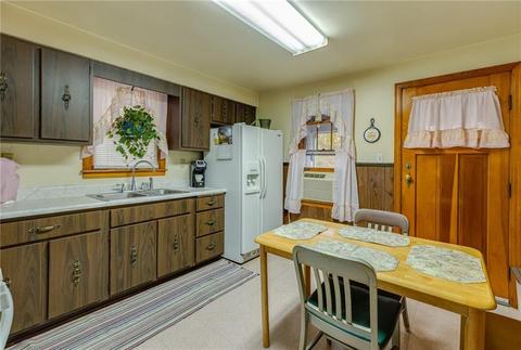 2219 Front St, Monaca, PA 15061 photo 6