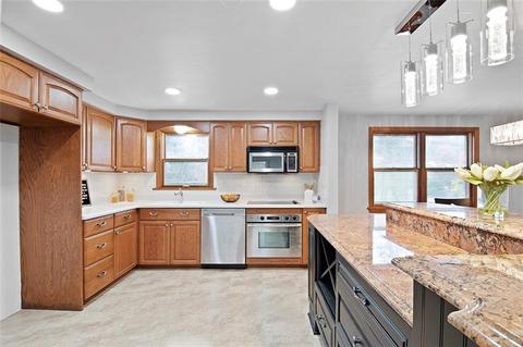1373 Regency Dr, Mccandless, PA 15237 photo 9