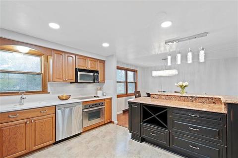 1373 Regency Dr, Mccandless, PA 15237 photo 8