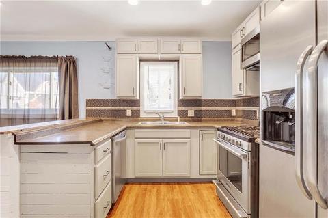 202 Edith St, Mount Washington, PA 15211 photo 10