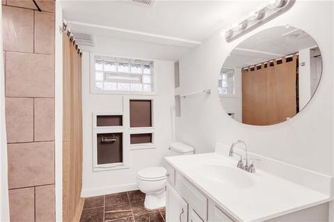 202 Edith St, Mount Washington, PA 15211 photo 17