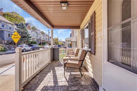 202 Edith St, Mount Washington, PA 15211 photo 2