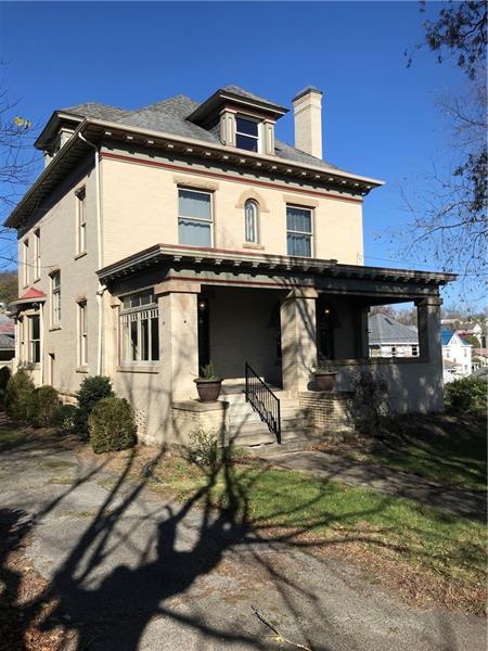 437 First Ave Waynesburg Pa 15370 25 Photos Mls 1475940 Movoto