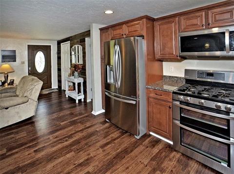 5 Cambridge Dr, Irwin, PA 15642 photo 6