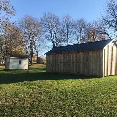 74 Pullam Dr, West Middlesex, PA 16159 photo 4