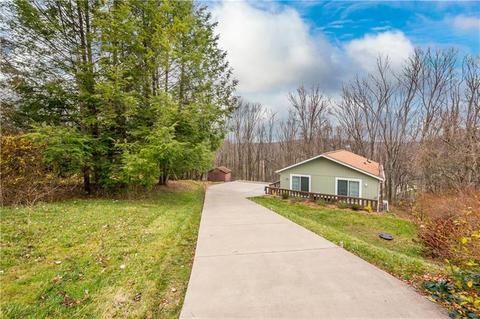 705 Frederick Ct, Upper Burrell, PA 15613 photo 3