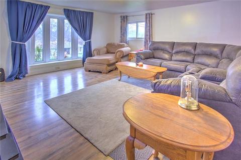 131 Franklin Ave, Monaca, PA 15061 photo 4