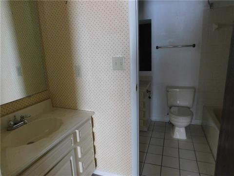 124 Forest Dr, Seven Fields, PA 16046 photo 9