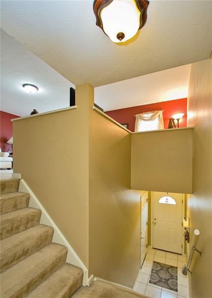 6934 Spring Valley Ln, Export, PA 15632 photo 3